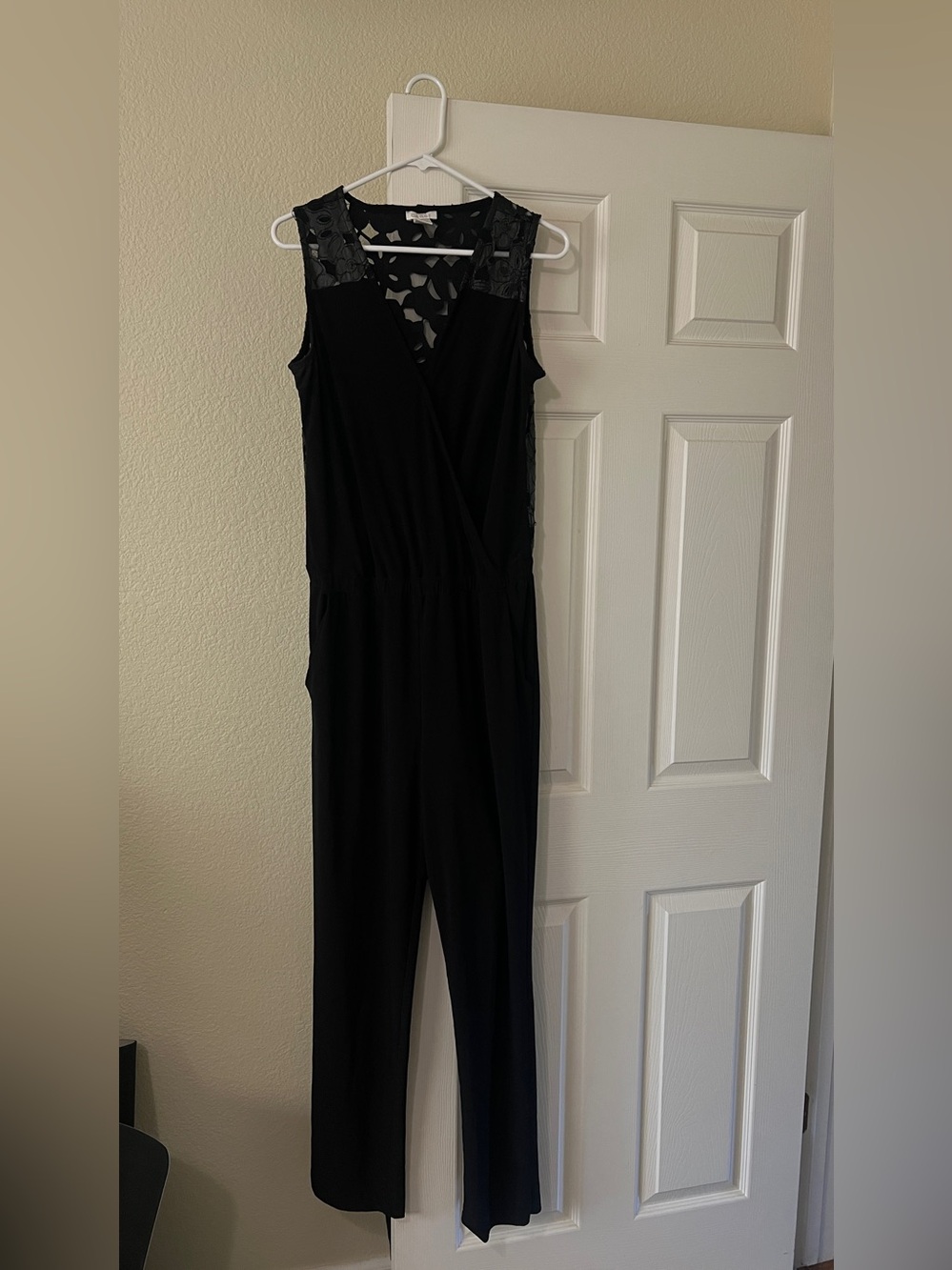 Elegant Black faux leather/Lace-Shoulder Sleeveless Jumpsuit w/pockets